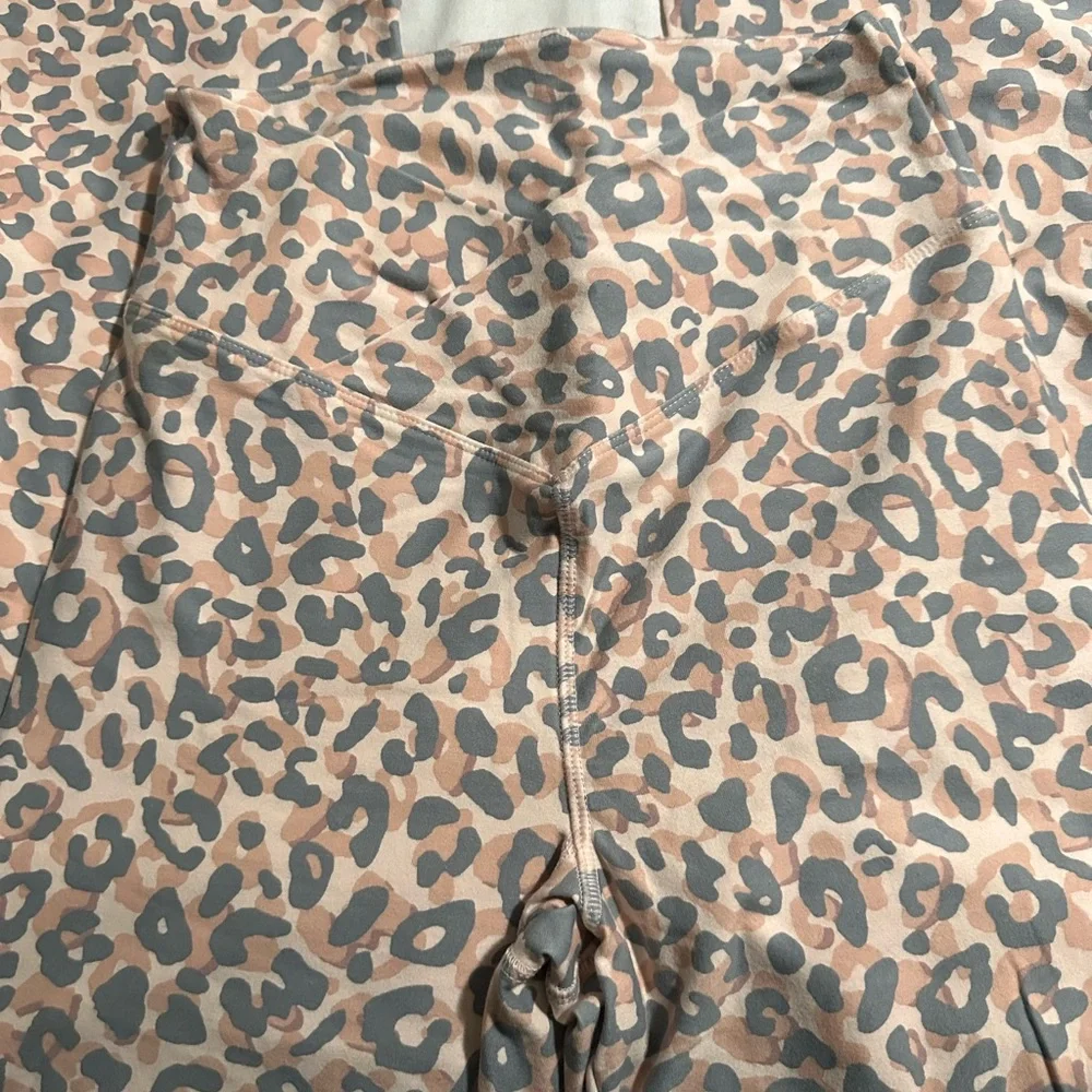 Victoria Secret Bundle - Picture 5 of 5